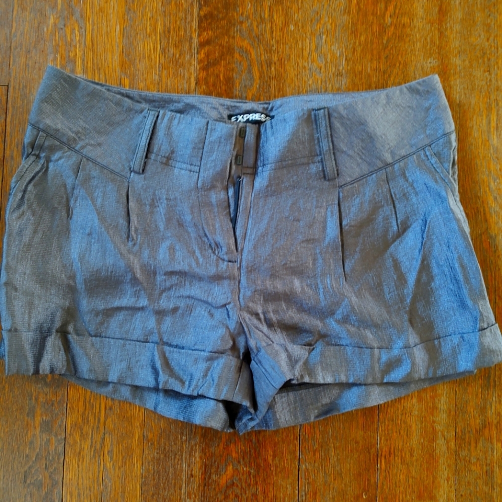 Express metallic shorts size 4